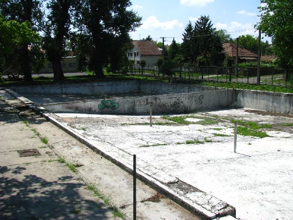 Rákoscsaba-Újtelepi Strand medence ma